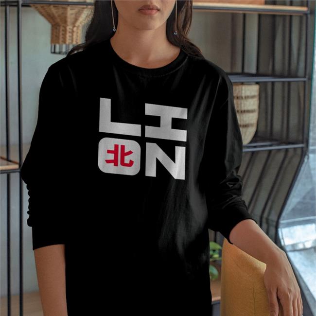 Lion Square Tee