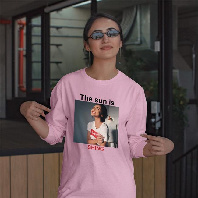 The Sun Is Shing Tee Shirt