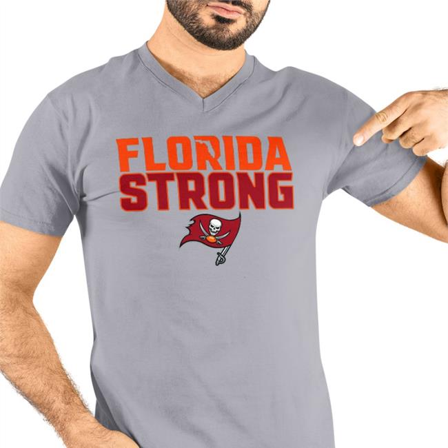 Travis Kelce Wearing Tampa Bay Buccaneers Florida Strong New Shirt Travis Kelce Wearing Tampa Bay Buccaneers Florida Strong New Shirt